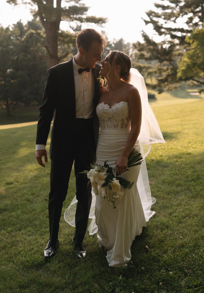 Dana and Andrew's summer wedding at Harmony Landing Country Club.